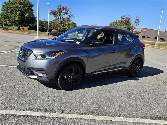 2020 Nissan Kicks SR