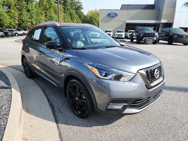 2020 Nissan Kicks SR