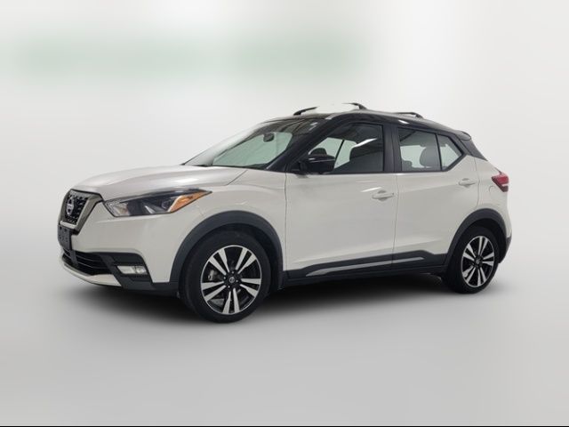 2020 Nissan Kicks SR