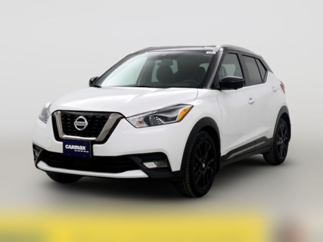 2020 Nissan Kicks SR
