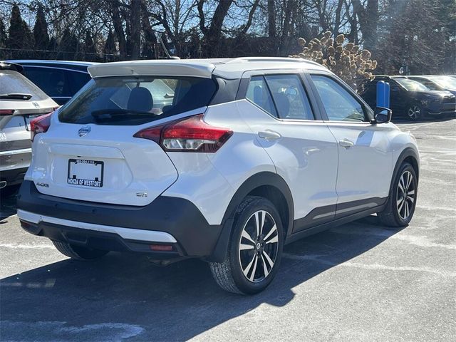 2020 Nissan Kicks SR