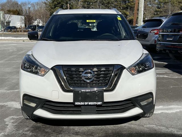 2020 Nissan Kicks SR