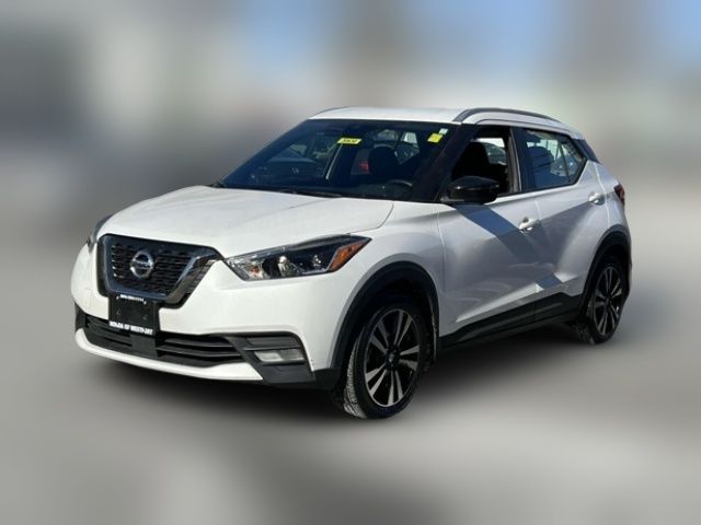 2020 Nissan Kicks SR