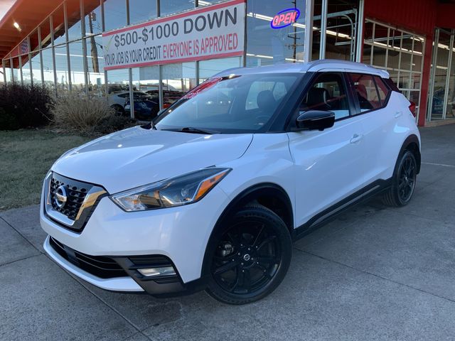 2020 Nissan Kicks SR