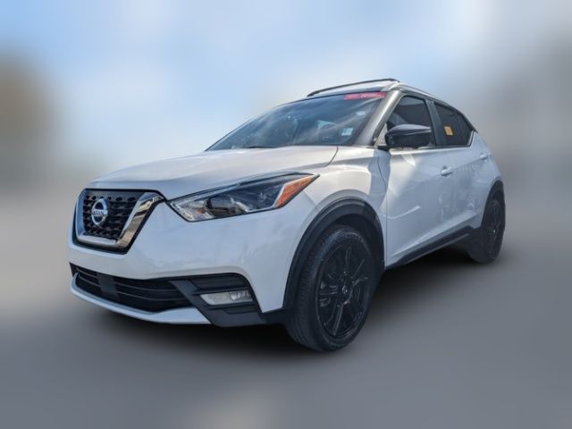 2020 Nissan Kicks SR