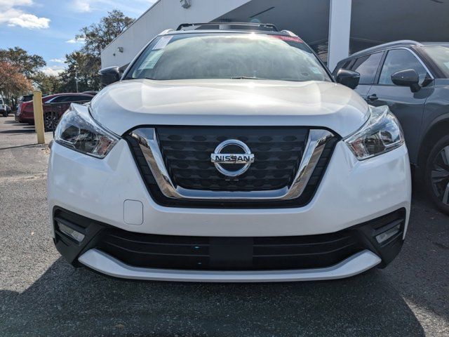 2020 Nissan Kicks SR