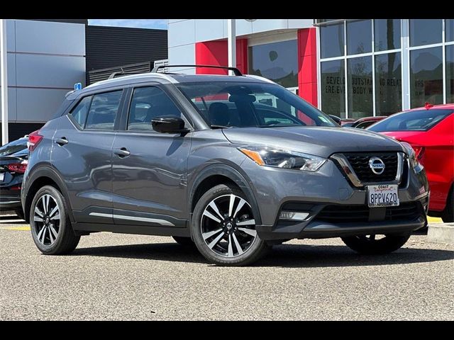 2020 Nissan Kicks SR