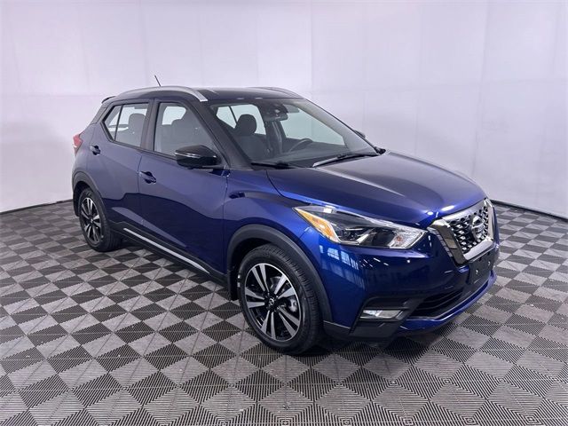 2020 Nissan Kicks SR