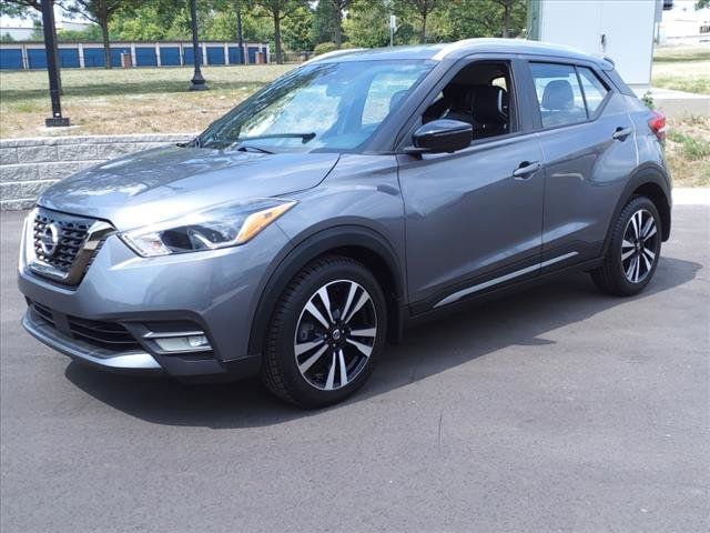 2020 Nissan Kicks SR