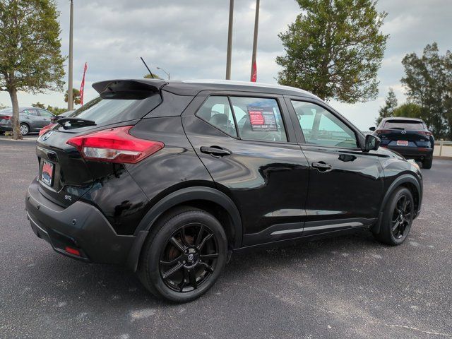 2020 Nissan Kicks SR