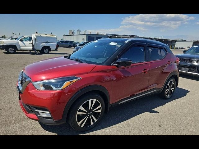 2020 Nissan Kicks SR