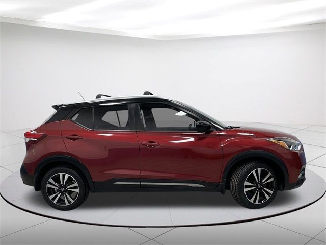 2020 Nissan Kicks SR