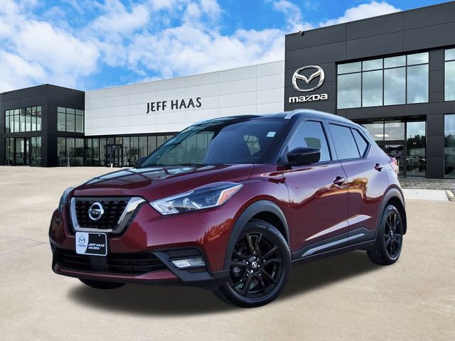 2020 Nissan Kicks SR