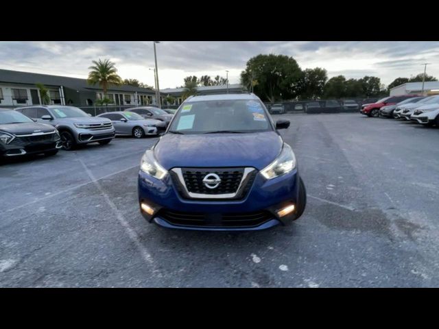 2020 Nissan Kicks SR