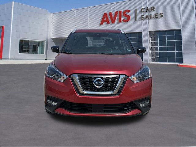 2020 Nissan Kicks SR