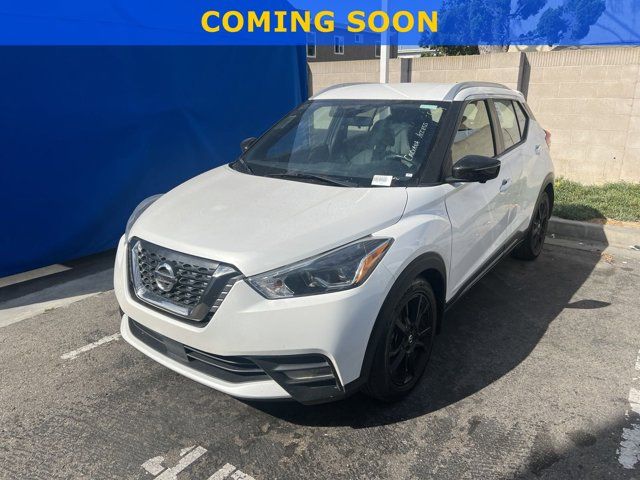 2020 Nissan Kicks SR