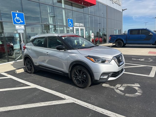 2020 Nissan Kicks SR