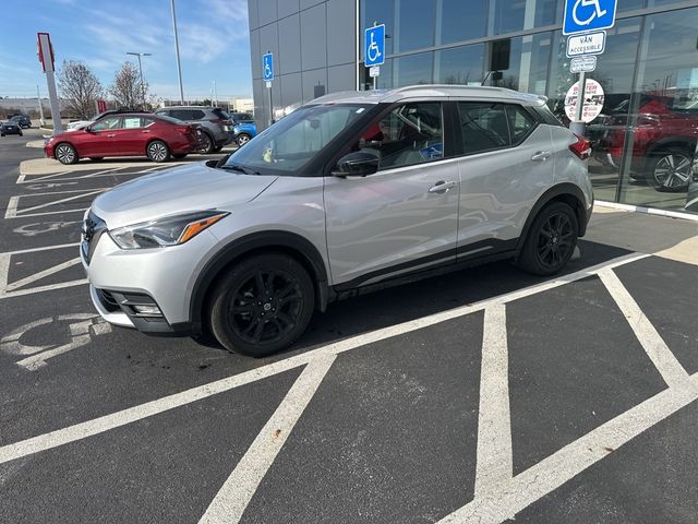 2020 Nissan Kicks SR