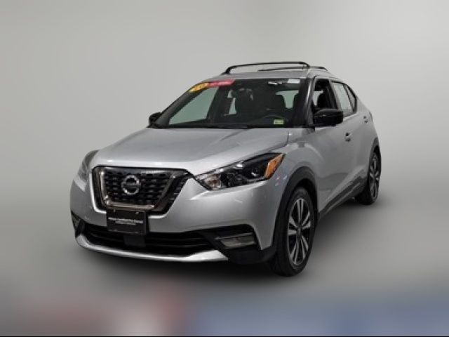 2020 Nissan Kicks SR