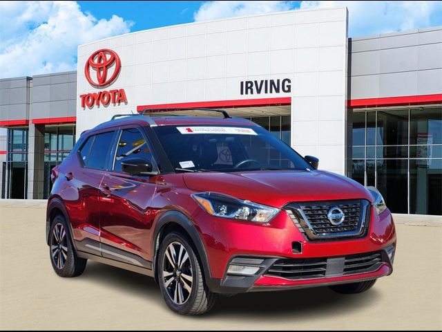 2020 Nissan Kicks SR