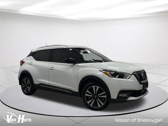 2020 Nissan Kicks SR