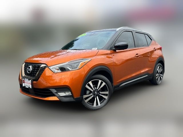 2020 Nissan Kicks SR