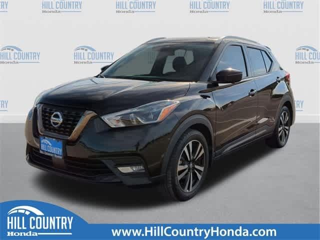 2020 Nissan Kicks SR