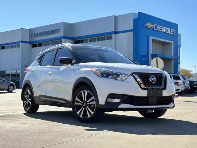 2020 Nissan Kicks SR