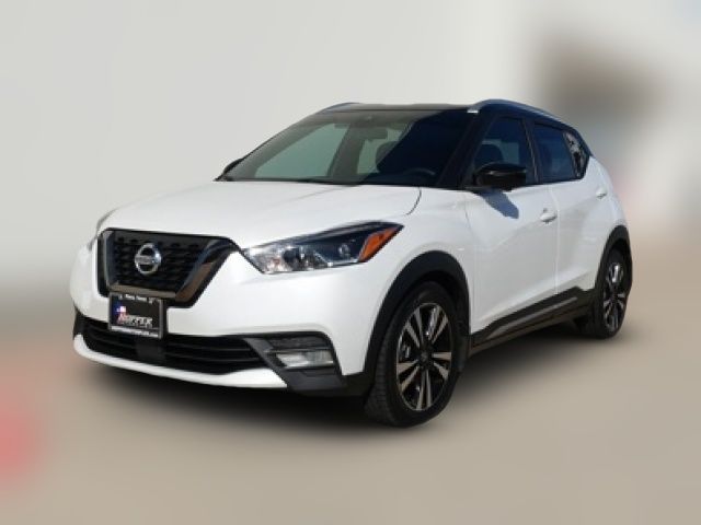 2020 Nissan Kicks SR