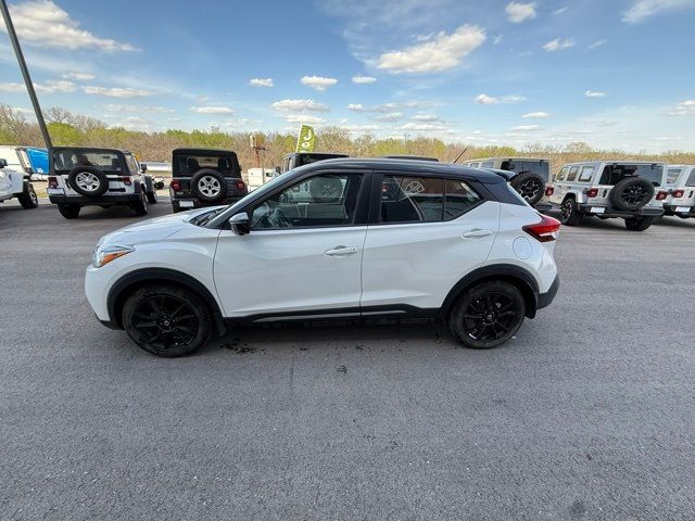 2020 Nissan Kicks SR
