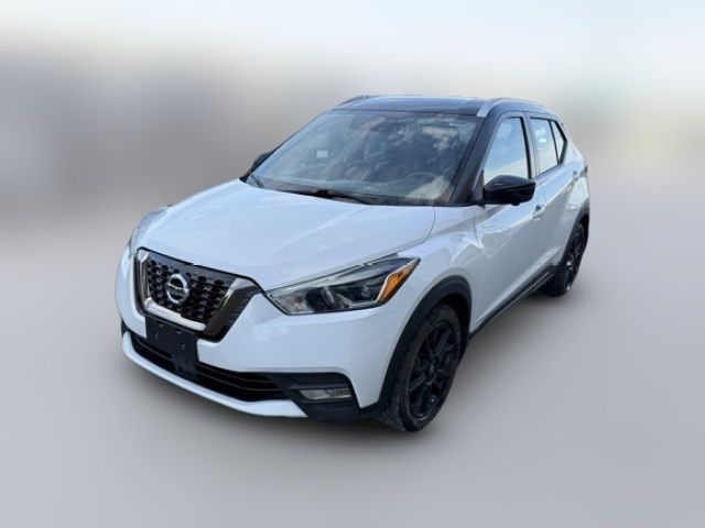 2020 Nissan Kicks SR