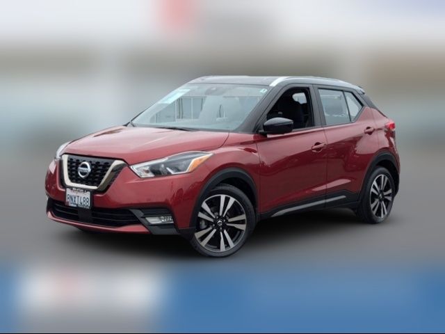 2020 Nissan Kicks SR