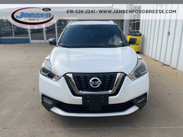 2020 Nissan Kicks SR