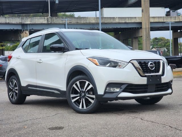 2020 Nissan Kicks SR