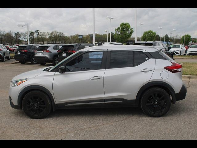 2020 Nissan Kicks SR