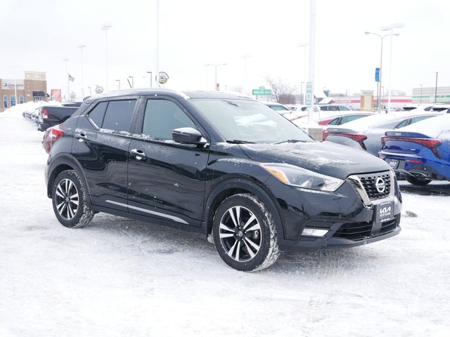 2020 Nissan Kicks SR