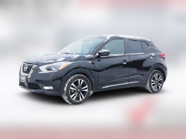 2020 Nissan Kicks SR