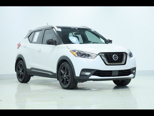 2020 Nissan Kicks SR