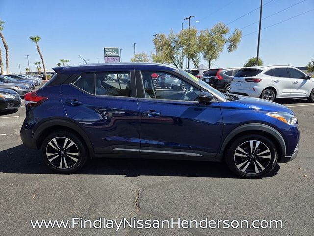 2020 Nissan Kicks SR