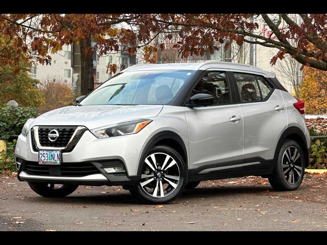 2020 Nissan Kicks SR