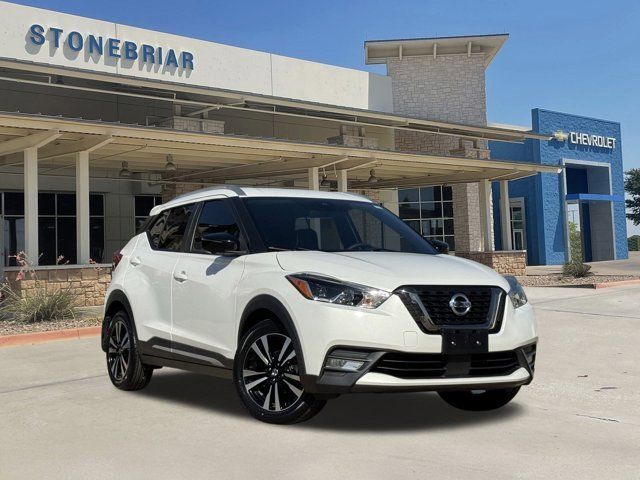 2020 Nissan Kicks SR