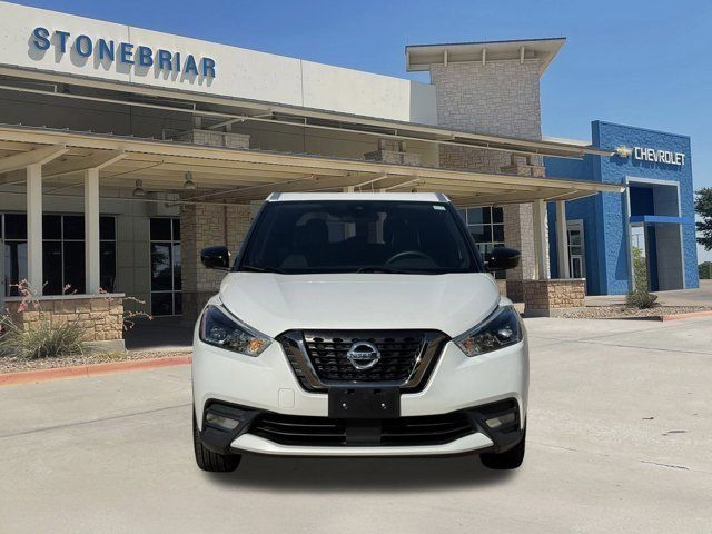 2020 Nissan Kicks SR