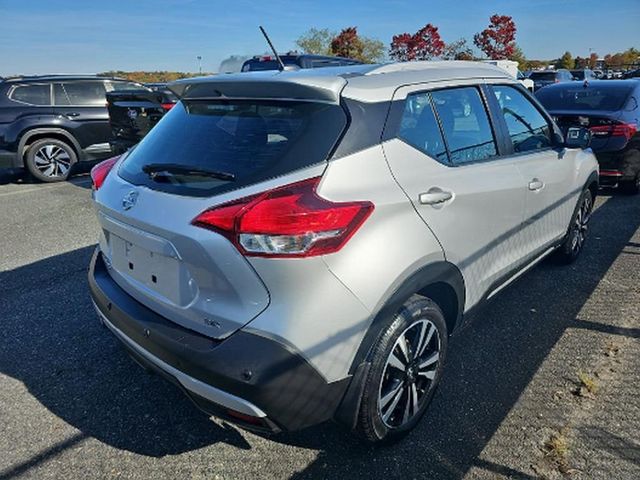 2020 Nissan Kicks SR