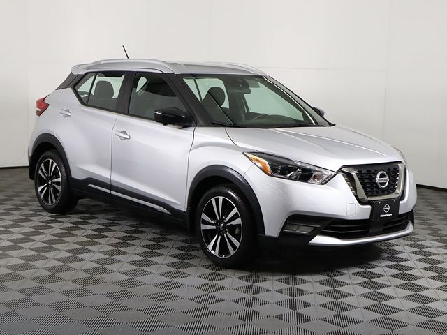 2020 Nissan Kicks SR