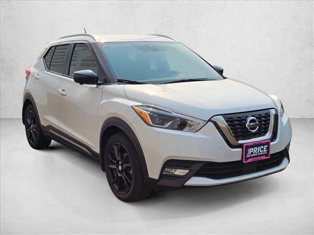 2020 Nissan Kicks SR