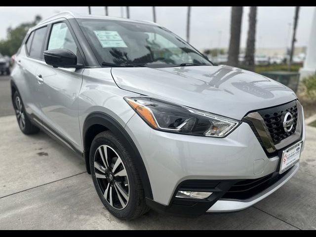 2020 Nissan Kicks SR