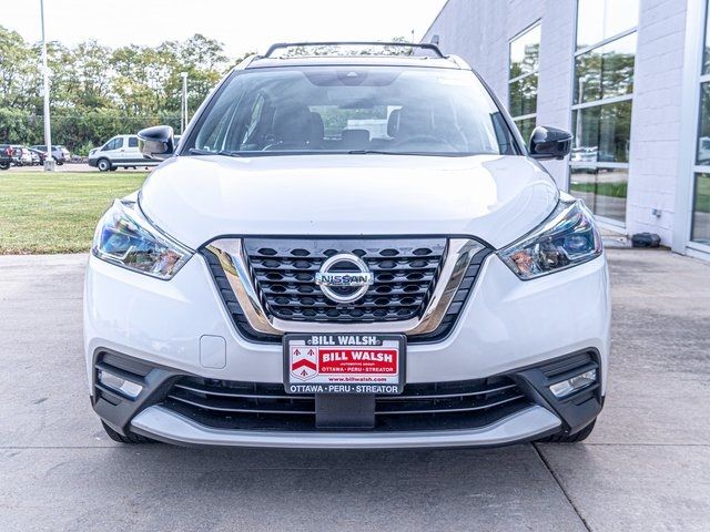 2020 Nissan Kicks SR