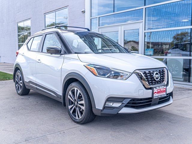 2020 Nissan Kicks SR