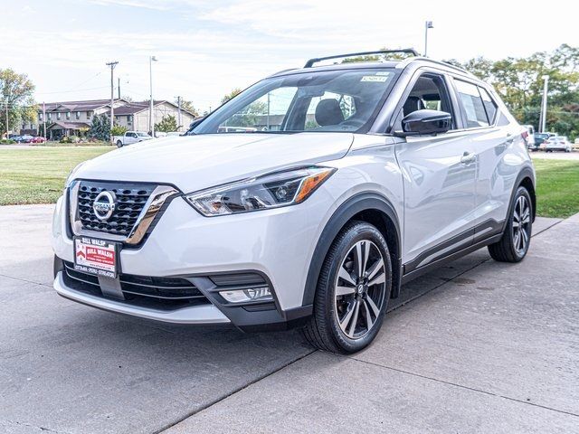 2020 Nissan Kicks SR