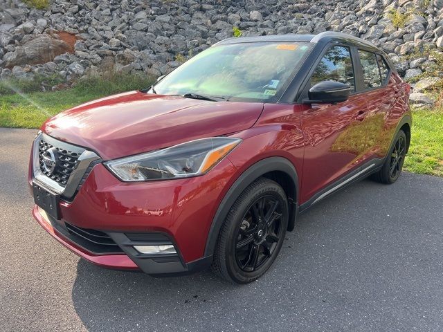 2020 Nissan Kicks SR